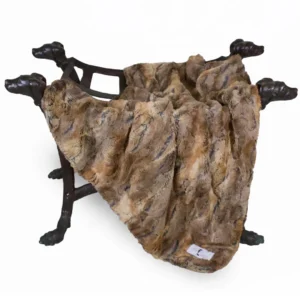 Hello Doggie Deluxe Dog Blankets: Cozy and Stylish Accessories for Your Furry Friend